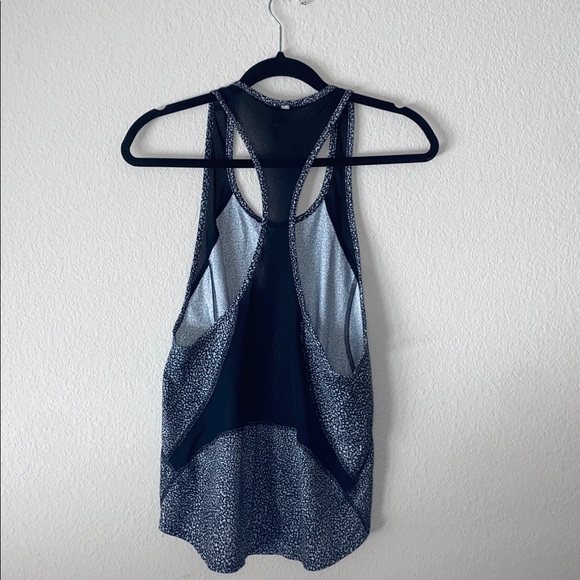 🎱Nike Dri FIT training tank top with speckled pattern & black mesh throughout! - Picture 7 of 11